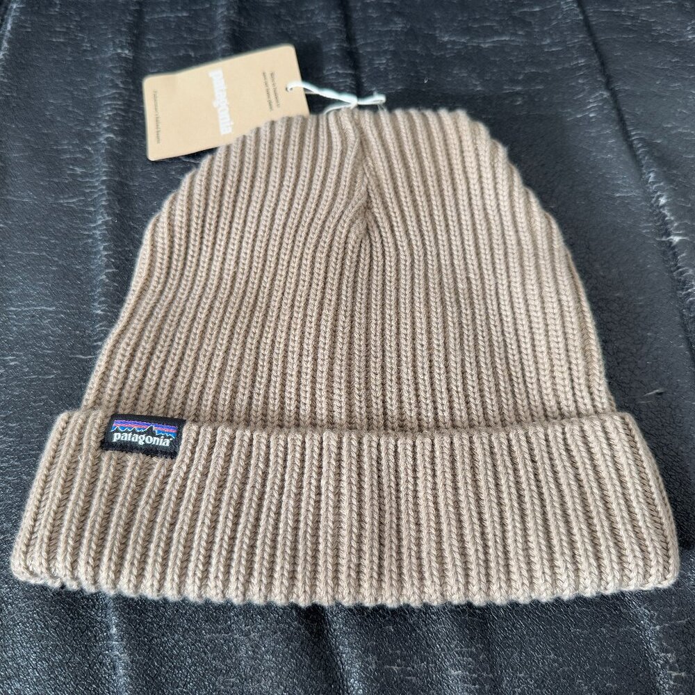 NWT Patagonia Fisherman's Rolled Beanie Winter Cap ASH TAN One Size Fits All OS